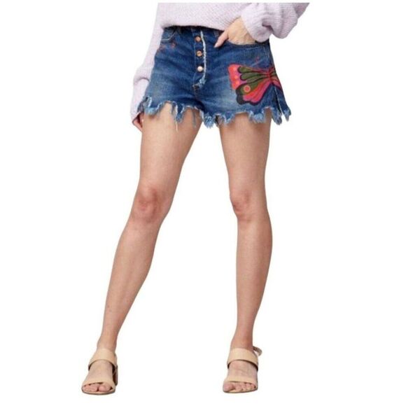 Women's We the Free Blue Fields of Sun Butterfly Printed Cutoff Denim Shorts 26 - Picture 1 of 13